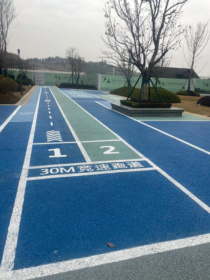 沥青路面施工常见问题解答：如何让道路更耐用？